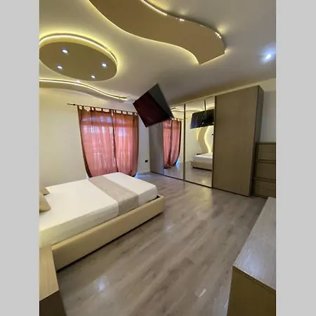 3 Floors House With Jacuzzi *
