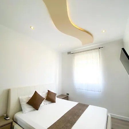 3 Floors House With Jacuzzi בית נופש Is-Swieqi