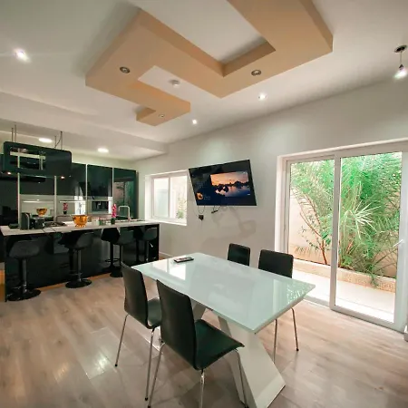 3 Floors House With Jacuzzi * Is-Swieqi